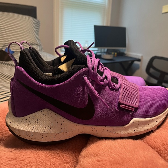 Pg1 violets - Picture 5 of 8